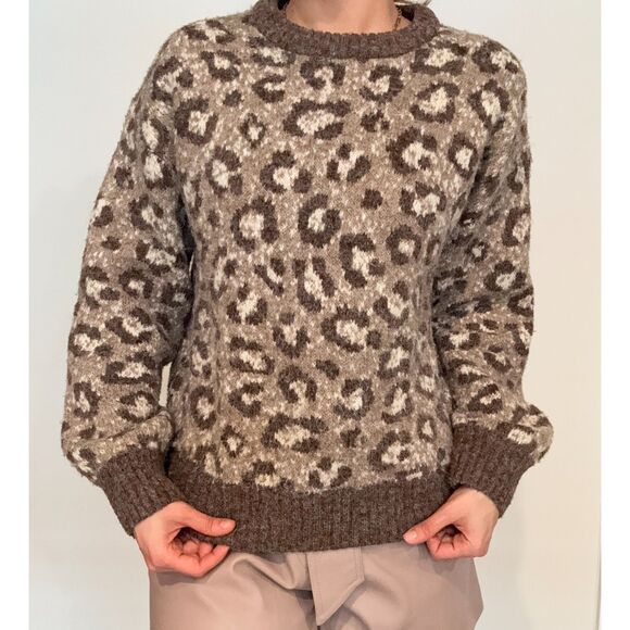 Cozy Leopard Print Sweater – Primark (XS, Oversized Fit) - Picture 4 of 5